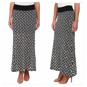 NWT! Karen Kane Stretch Crochet Maxi Skirt